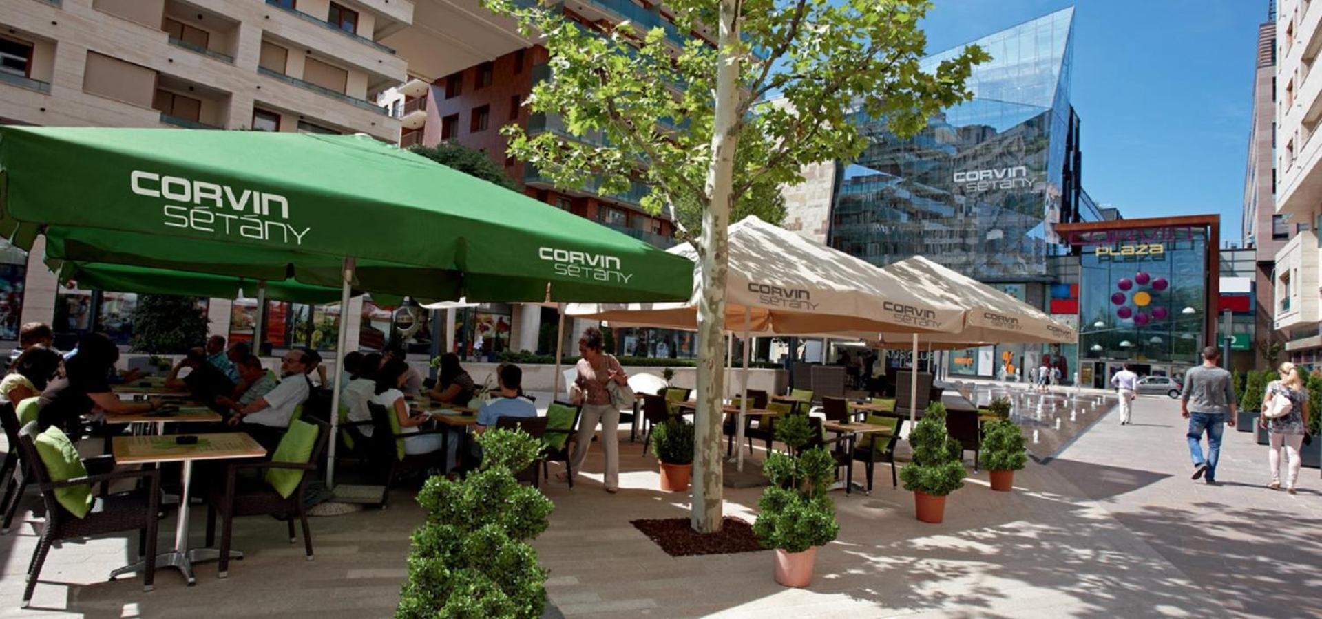 Corvin Point Rooms And Apartments Budapest Exterior photo