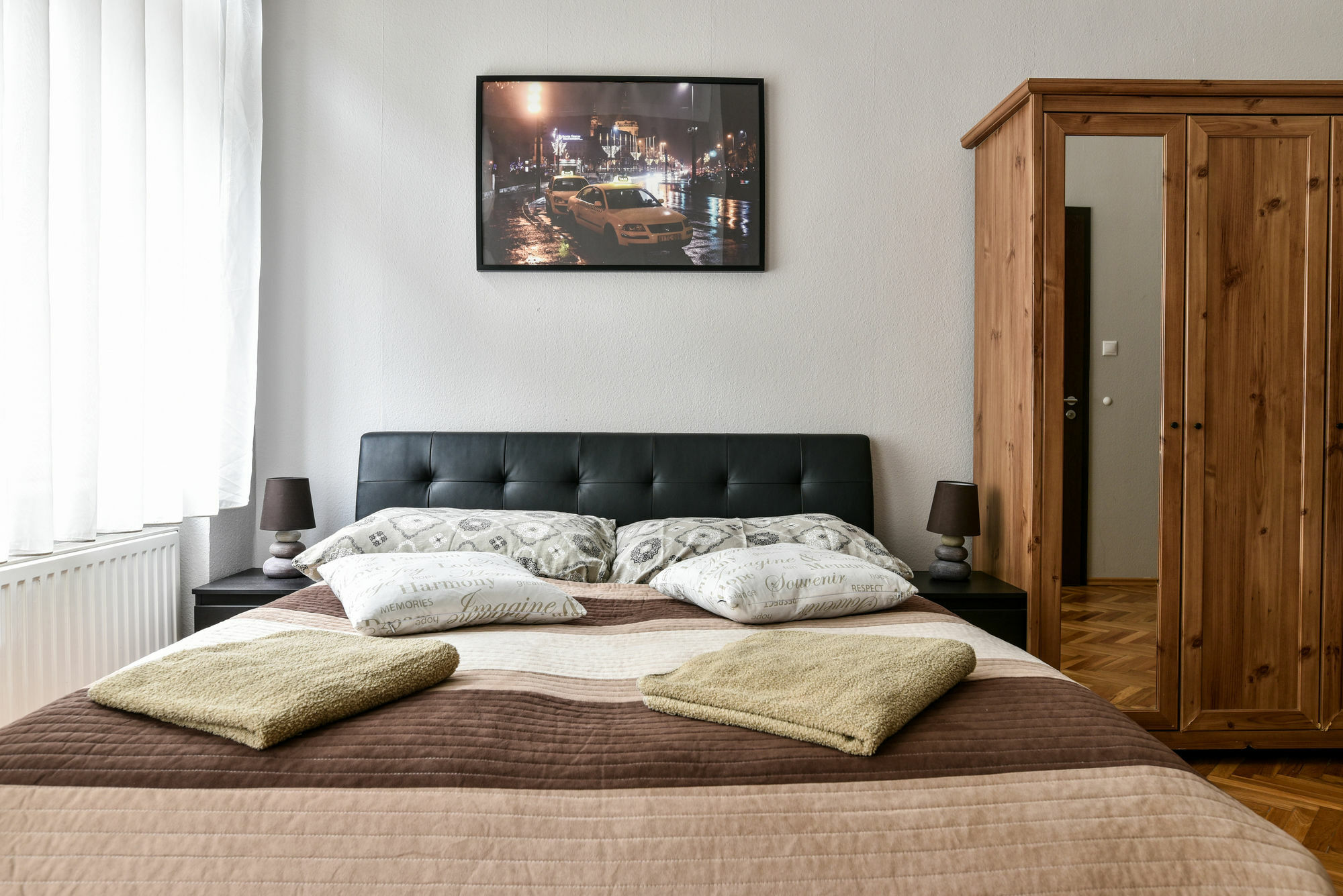 Corvin Point Rooms And Apartments Budapest Exterior photo